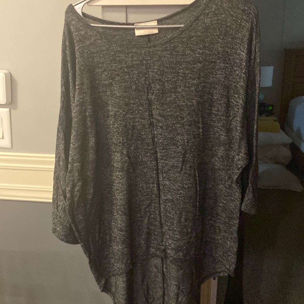 Long shirt to wear with leggings